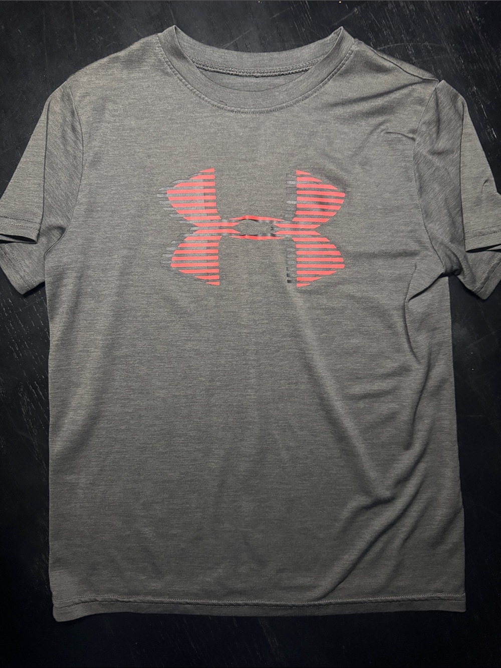 Under Armour Gray Short Sleeve Tee with red Striped Logo